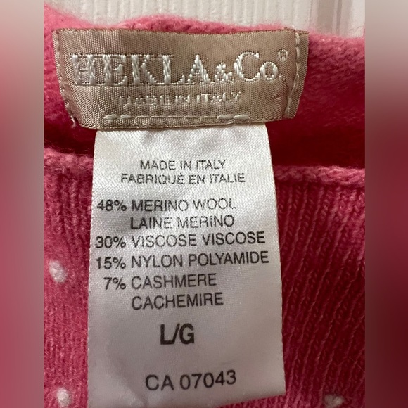 HECKLA& Co Beautiful sweater comfortable.
Size L - Picture 4 of 4